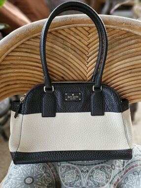 Gorgeous Kate Spade Black & White Pebbled Leather Satchel Handbag Double Zips